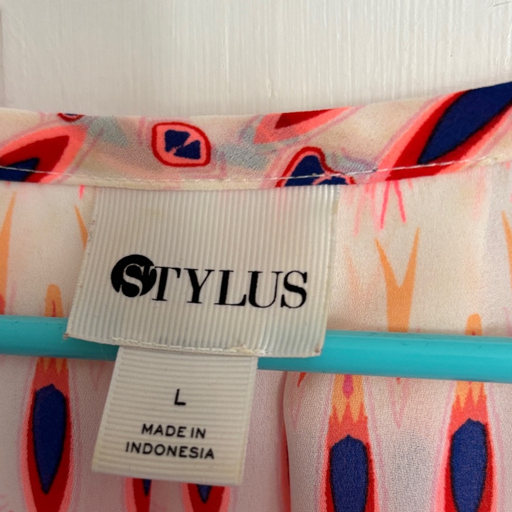 STYLUS Pink Multicolor Sleeveless V-Neck Geometric Print Top - Picture 3 of 8